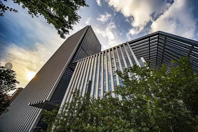 在洛阳，，，，，怎样选择写字楼？？